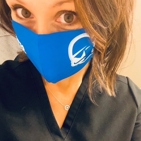 Meet your Posher, Elisa - Picture 2 of 2